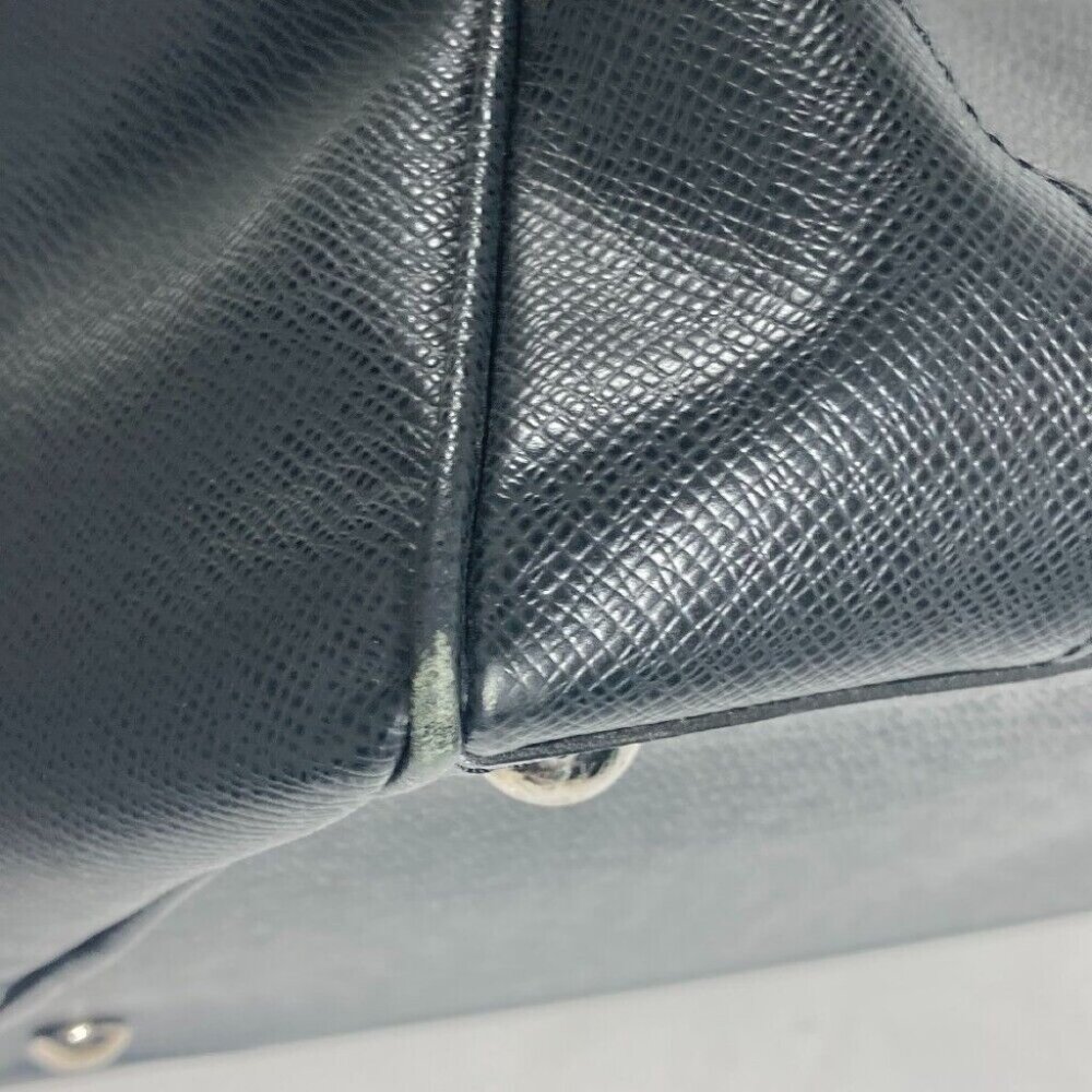 LOUIS VUITTON Taiga Stanislav Travel Bag Hand Bag Taiga Leather Black - Picture 11 of 16